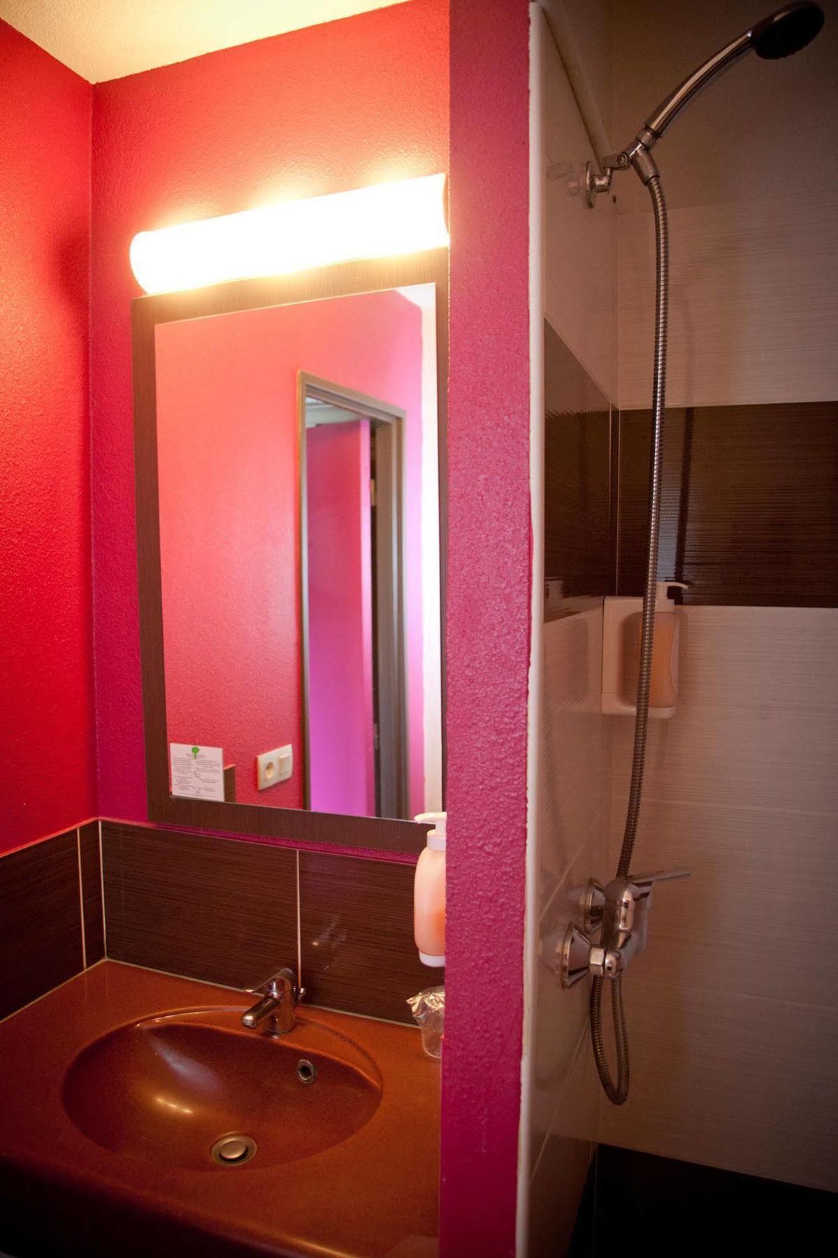 B&B Hôtel Pau Zénith Ngoại thất bức ảnh