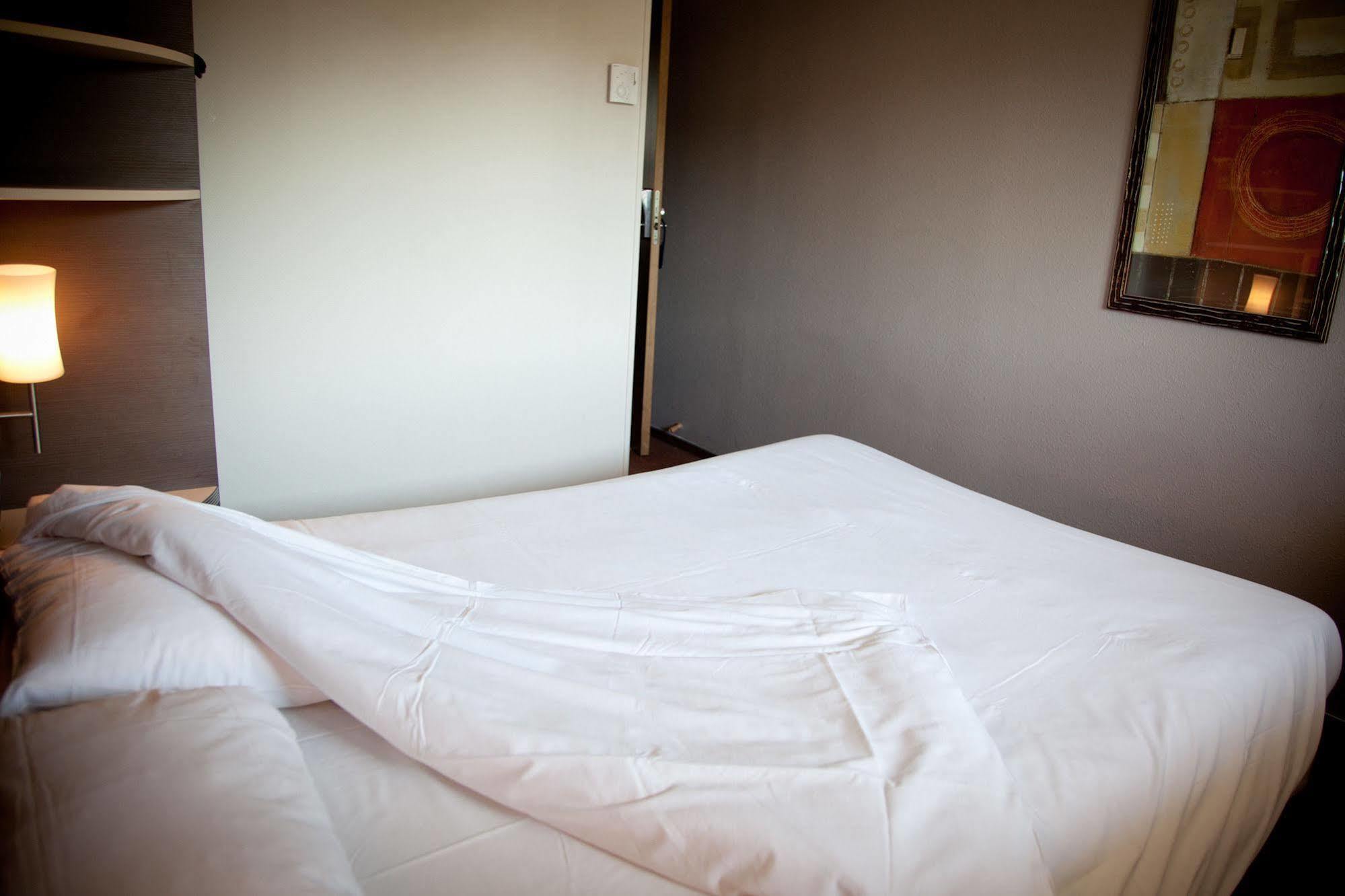 B&B Hôtel Pau Zénith Ngoại thất bức ảnh
