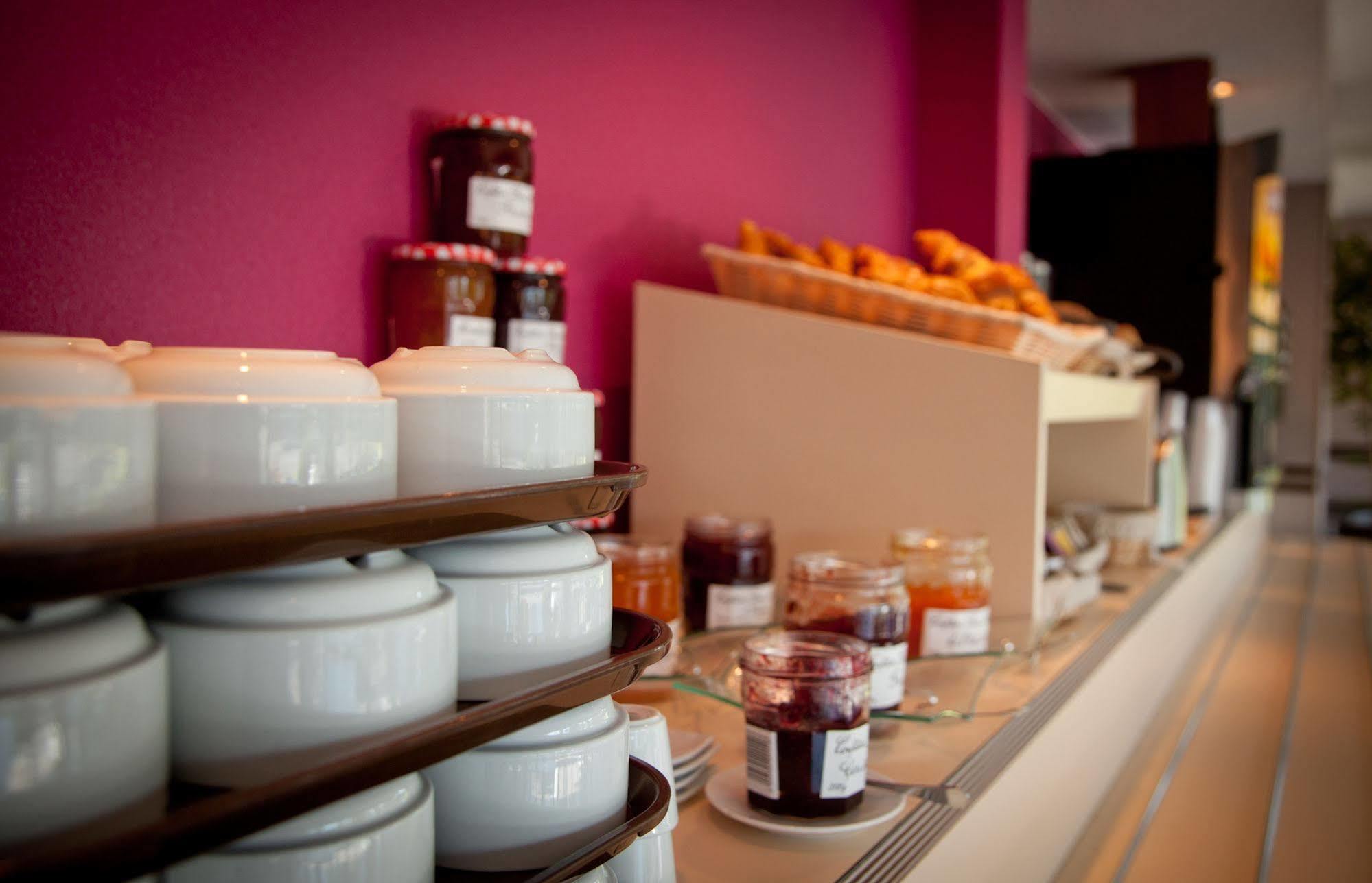 B&B Hôtel Pau Zénith Ngoại thất bức ảnh